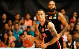 Guaros de Lara vs Trotamundos