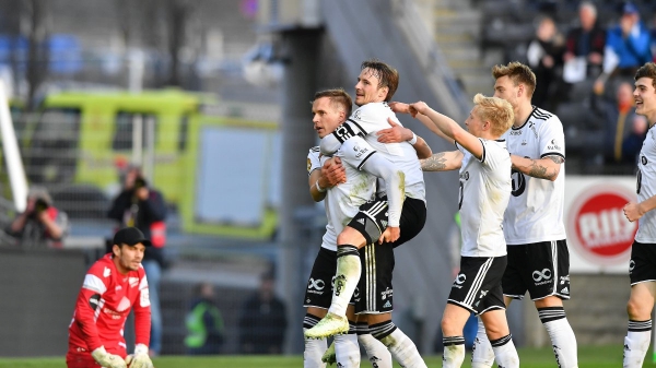 Valur vs Rosenborg