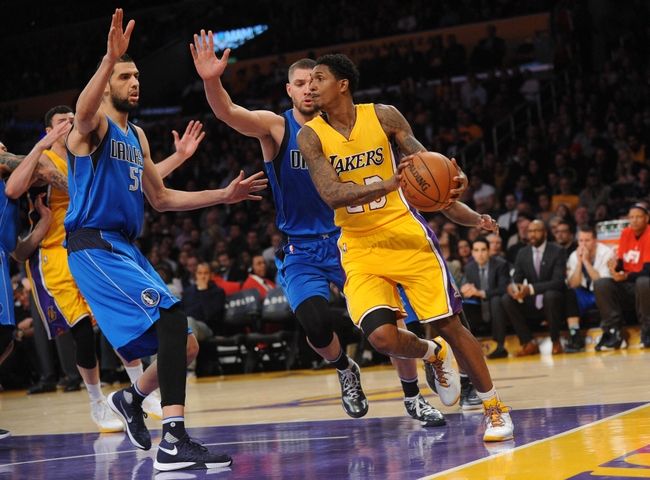 Los Angeles Lakers vs Dallas Mavericks