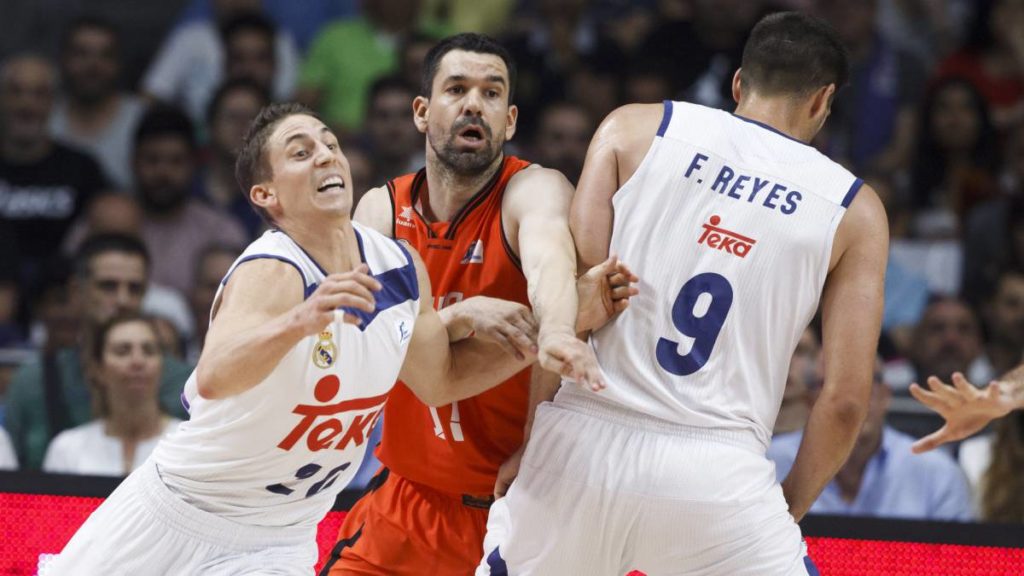Real Madrid Baloncesto vs Valencia Basket