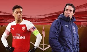 Ozil rời Arsenal
