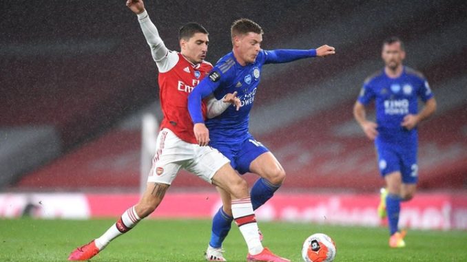 Leicester-Arsena-1 Thắng Leicester, Đội Tuyển Arsenal Kết Thúc Chuỗi 14 Trận Đáng Quên