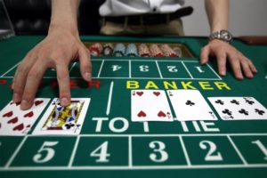 Sảnh chơi bài phương Tây mang tính chuyên nghiệp Sảnh Chơi Bài 188BET Nên Chọn Sảnh Phương Tây Hay Phương Đông?