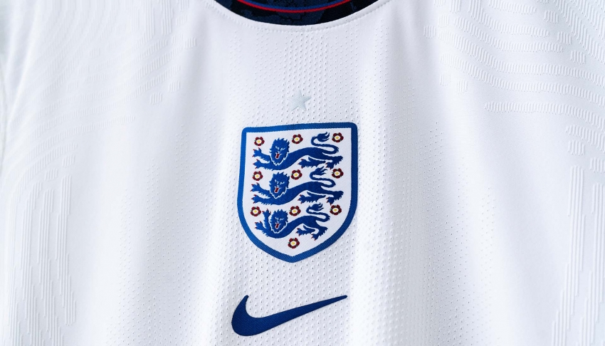 Logo hình ảnh tam sư trong áo thi đấu của Anh. Màu Áo Thi Đấu Của Các Đội Tuyển Tham Gia Euro 2021