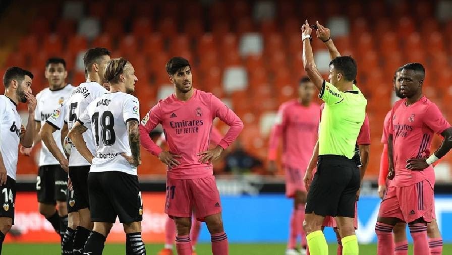 Trận đối đầu giữa Real Madrid & Valencia trên sân Mestalla Mestalla, nơi khởi đầu và kết thúc của HLV Ancelotti