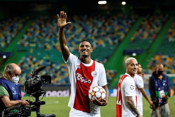 Sebastian đã xuất sắc giành được 5 bàn thắng đầu tiên sau hai lượt đấu vòng bảng Top ghi bàn Champions League sau 2 lượt đấu vòng bảng