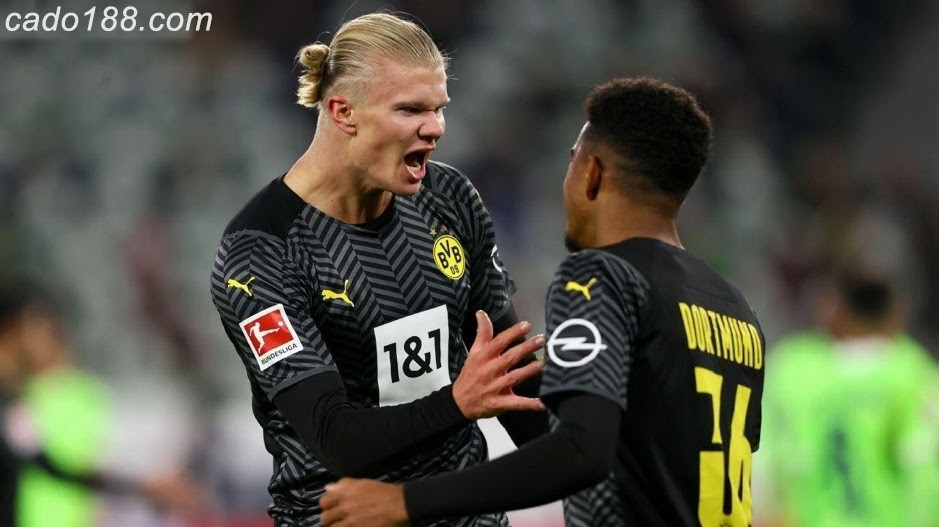 Erling Haaland trở lại với màn lập công cũng như lập kỷ lục mới tại Bundesliga Dortmund ngược dòng mãn nhãn, Haaland lập lại kỳ tích
