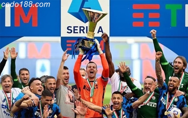 Inter Milan lên ngôi vô địch Serie A sớm hơn 4 vòng đấu Inter Milan chính thức lên ngôi vô địch Serie A nhờ ai?