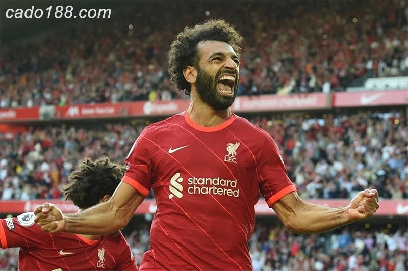 Salah và Liverpool không đi đến thỏa thuận hợp đồng mới do mức lương Fernandes – Salah trì hoãn gia hạn hợp đồng với CLB