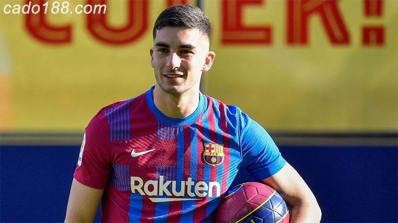 Torres vừa đặt chân đến Barcelona đã gặp phải vận hạn lớn Barcelona: Torres gặp hạn, Alves vẫn chưa được ra sân