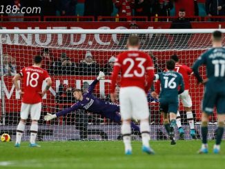 CR7 hỏng phạt đền, góp phần khiến MU bị loại ở Cup FA