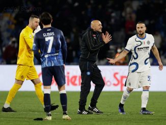 Inter có nguy cơ mất ngôi đầu bảng sau trận hòa Napoli