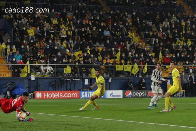 Mặc dù có bàn mở tỷ số ngay giây 32 nhưng cuối cùng Juventus vẫn hòa đắng Villarreal trên sân nhà đối thủ ở trận lượt đi vòng 1/8 Cup C1.