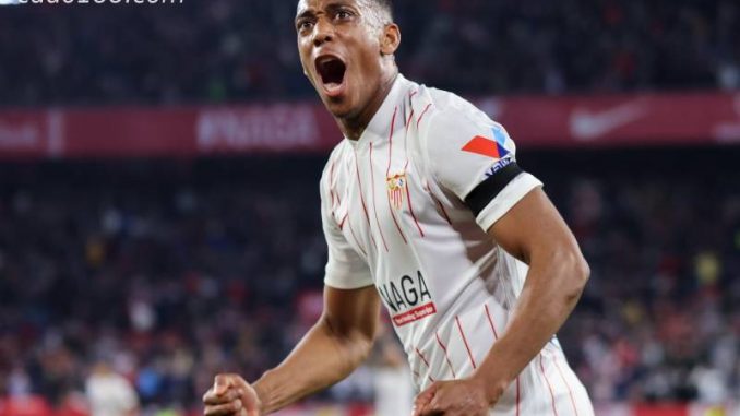 martial-lan-dau-ghi-ban Martial lần đầu ghi bàn giành chiến thắng cho Sevilla