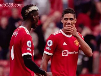 Raphael Varane đánh giá cao Pogba trong ngày trở lại