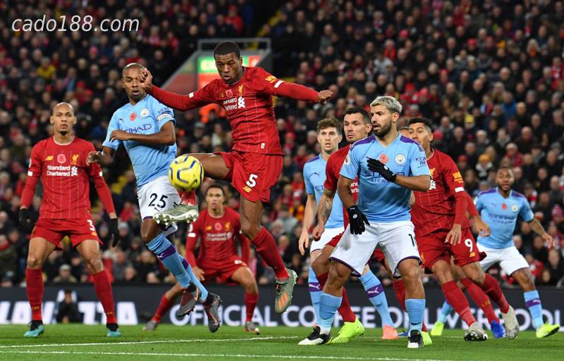 Thắng tối thiểu Wolves, West Ham bám đuổi sát nút MU
