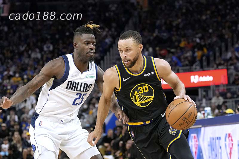 Dallas Mavericks vẫn không thể đưa loạt trận Chung kết miền Tây trở về vạch xuất phát Soi kèo bóng rổ Dallas Mavericks vs GS Warriors, 23/5