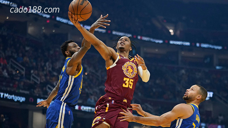 Khoảng cách đến vị trí đầu BXH miền Đông đang dần cách xa Cleveland Cavaliers Soi kèo bóng rổ GS Warriors vs Cavaliers, 12/11, NBA