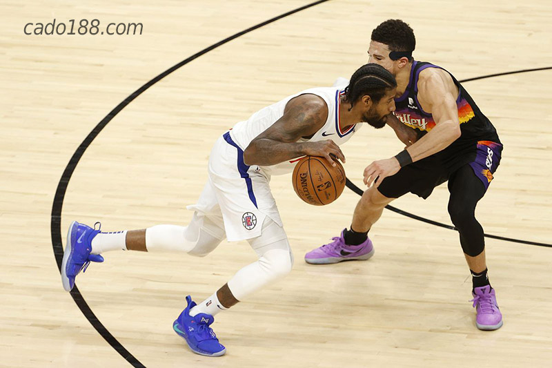 LA Clippers bắt đầu nhận được những tín hiệu khả quan hơn khi 2 siêu sao đang trở lại với phong độ tốt nhất Soi kèo bóng rổ LA Clippers vs Phoenix Suns 16/12