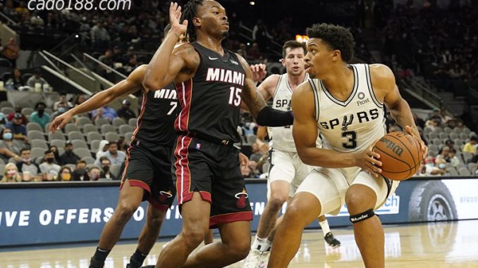 Soi kèo bóng rổ San Antonio Spurs vs Miami Heat 18/12 Soi kèo bóng rổ San Antonio Spurs vs Miami Heat 18/12