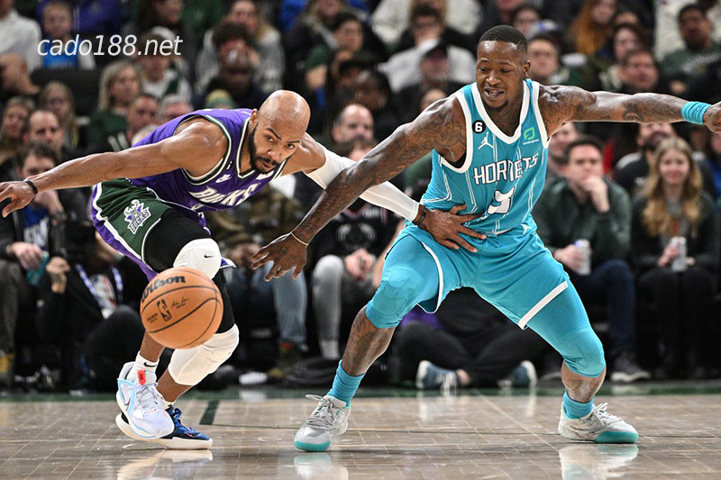 Milwaukee Bucks vẫn đang trên hành trình tìm lại những gì đã mất của mình sau khi chấm dứt được chuỗi thua Soi kèo bóng rổ Milwaukee Bucks vs Hornets
