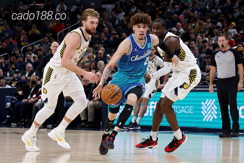 Soi kèo bóng rổ NBA Charlotte Hornets vs Indiana Pacers 213