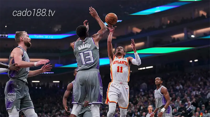 Atlanta Hawks hoàn thành thương vụ đổi tiền phong chủ lực John Collins với Utah Jazz Soi kèo bóng rổ NBA Summer League Atlanta Hawks vs Kings 8_7
