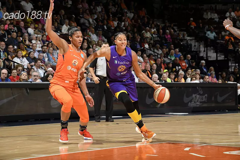 Los Angeles Sparks đang rất nóng lòng gặp lại Connecticut Sun để trả món nợ thua cuộc hồi đầu mùa giải Soi kèo bóng rổ Connecticut Sun vs Los Angeles Sparks 28_8