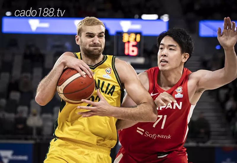 Yuta Watanabe luôn tạo nên những đường chuyền bóng giúp Nhật Bản phá vỡ hệ thống phòng ngự của Phần Lan Soi kèo bóng rổ FIBA World Cup 2023 Úc vs Nhật Bản ngày 29_8