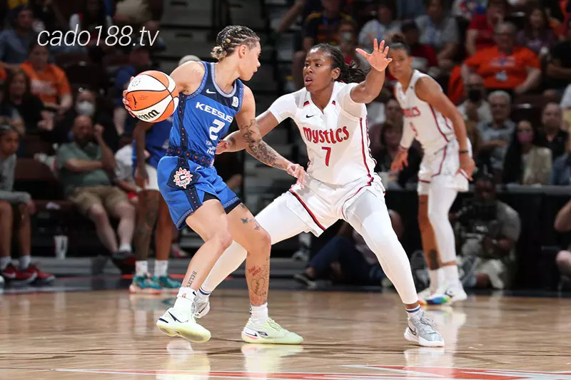 Washington Mystics đã bỏ lỡ cơ hội vươn lên vị trí top 6 vô cùng đáng tiếc trong trận đấu vừa qua Soi kèo bóng rổ Washington Mystics vs Connecticut Sun 23_8