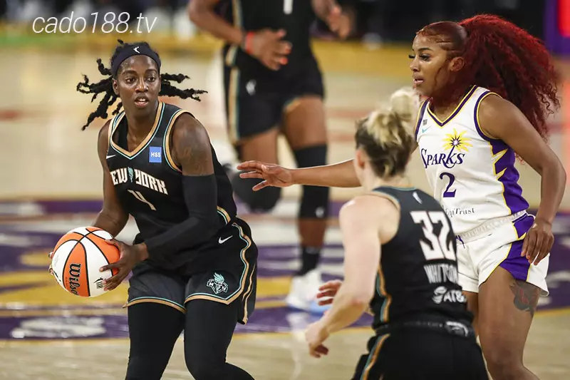 Betnijah Laney và đồng đội đang rất tự tin khi tiếp đón Los Angeles Sparks có phong độ bất ổn ở trận đấu tiếp theo Soi kèo bóng rổ New York Liberty vs Los Angeles Sparks 8_9