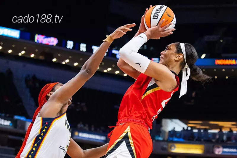 Indiana Fever vừa bị cắt mạch chuỗi 3 trận toàn thắng và vẫn cố gắng thoát khỏi vị trí cuối bảng xếp hạng Soi kèo bóng rổ WNBA Dallas Wings vs Indiana Fever ngày 4_9