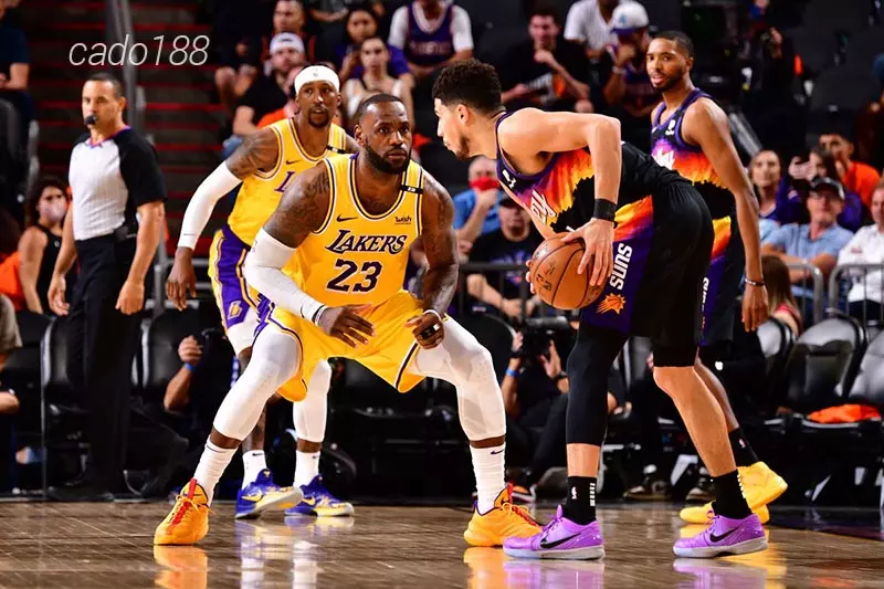 Anthony Davis đã làm hết mọi khả năng nhưng vẫn không đủ để cứu vãn trận đấu Soi kèo bóng rổ NBA Los Angeles Lakers vs Phoenix Suns 20_10