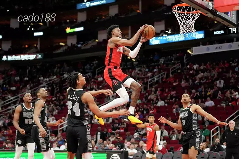 Victor Wembanyama và đồng đội đã có một trận so tài quá ấn tượng trước đương kim á quân Miami Heat Soi kèo bóng rổ San Antonio Spurs vs Houston Rockets 17_10