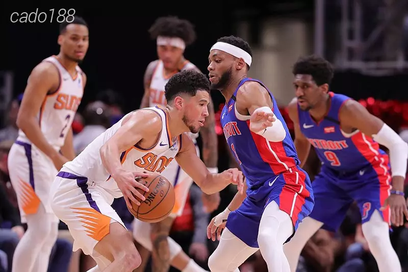 Đội khách Phoenix Suns cũng đang bị đẩy vào thế khó sau 2 trận thua liên tiếp khi tiếp đón SA Spurs Soi kèo bóng rổ NBA Detroit Pistons vs Phoenix Suns 6_11