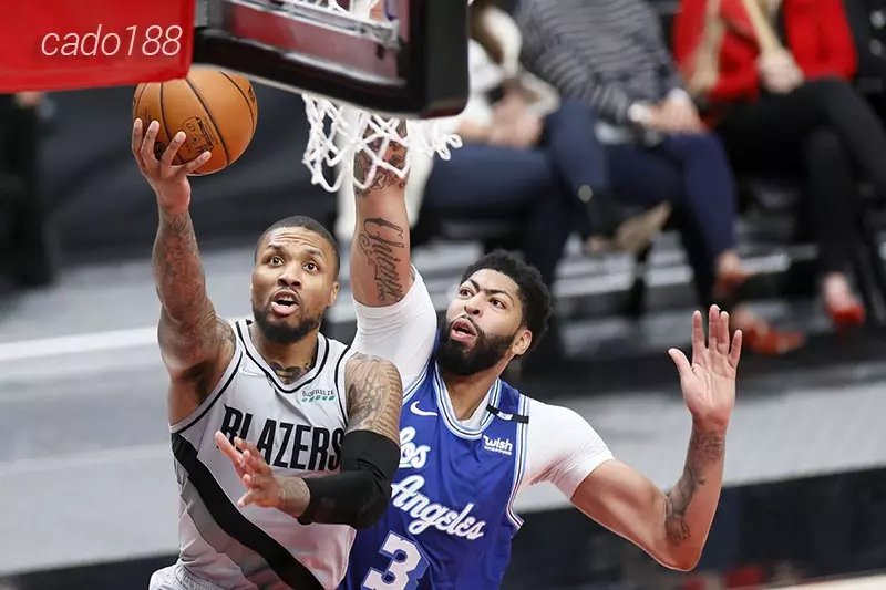 Đoàn quân HLV Chauncey Billups đang thiếu một cầu thủ thuần phòng ngự để bảo vệ phần khung gỗ sân nhà. Soi kèo bóng rổ Portland Trail Blazers vs LA Lakers 18_11