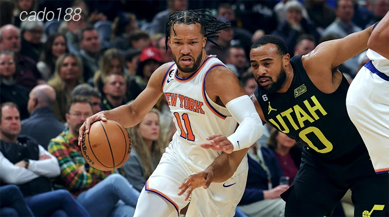 Utah Jazz cũng bắt đầu trở lại cuộc đua thứ hạng với 2 chiến thắng liên tiếp vừa qua Soi kèo bóng rổ NBA New York Knicks vs Utah Jazz ngày 31:1