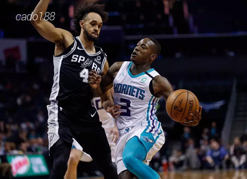 LaMelo Ball trở lại trong đội hình ra sân chính thức cũng không thể giúp Charlotte Hornets cải thiện thành tích Soi kèo bóng rổ Charlotte Hornets vs San Antonio Spurs 20_1