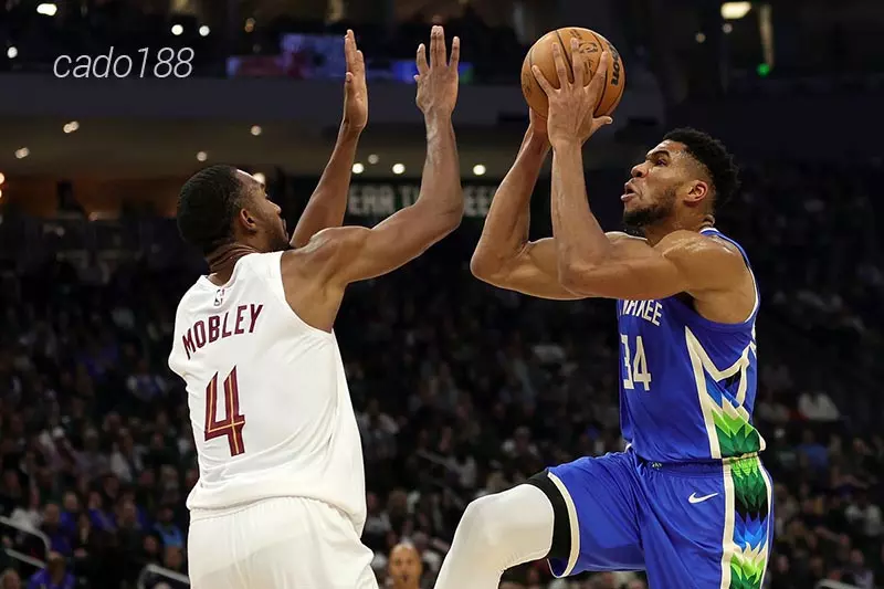 Sự bất ổn trong khâu phòng ngự của Milwaukee Bucks vẫn chưa được khắc phục hoàn toàn Soi kèo bóng rổ Cleveland Cavaliers vs Milwaukee Bucks 18_1