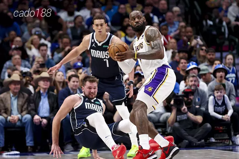 Cựu sao Brooklyn Nets đã không làm người hâm mộ thất vọng với màn trình diễn bùng nổ Soi kèo bóng rổ NBA LA Lakers vs Dallas Mavericks ngày 18_1