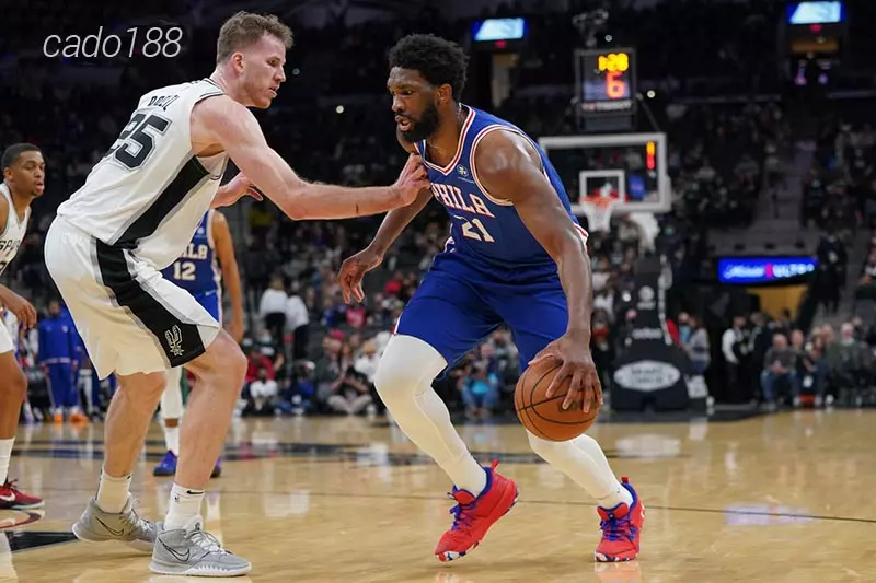 Sức mạnh của Philadelphia 76ers khi có Joel Embiid trong đội hình là rất khác biệt Soi kèo bóng rổ Philadelphia 76ers vs San Antonio Spurs 23_1