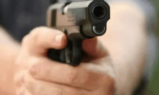 Mơ Thấy Bản Thân Bị Súng Bắn Gây Chảy Máu là điềm báo gì giải mã giấc mơ bị bắn