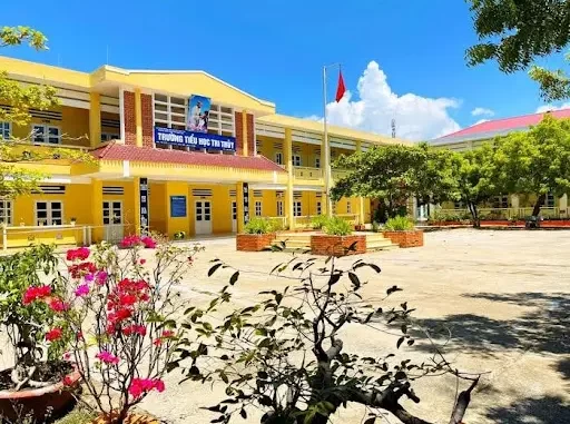 mo-thay-truong-hoc-diem-bao-gi Điềm báo mơ thấy trường học