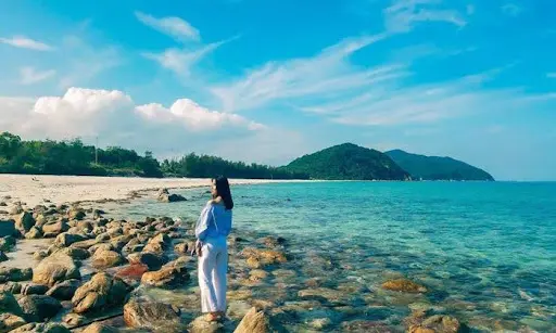 Nằm mơ thấy mình đang nhìn ra biển là điềm gì Nằm mơ thấy mình đang nhìn ra biển