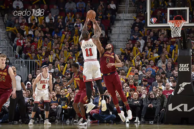 Chuỗi thắng ấn tượng của Cleveland Cavaliers đã bị chặn đứng một cách bất ngờ ngay trên sân nhà Soi kèo bóng rổ NBA Cleveland Cavaliers vs Chicago Bulls 15_2