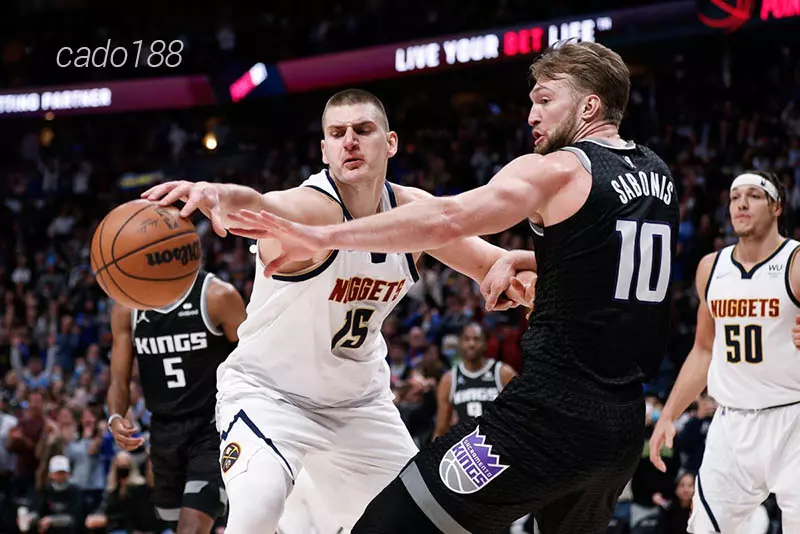 Chiến thắng này của Denver Nuggets cũng có sự đóng góp không nhỏ của Kentavious Caldwell-Pope ở khâu phòng ngự Soi kèo bóng rổ NBA Denver Nuggets vs Sacramento Kings 29_2