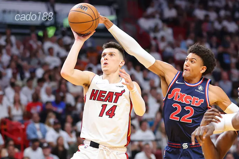 Philadelphia 76ers tạm thời giải quyết được tình trạng thiếu thốn nhân lực với sự gia nhập của Buddy Hield Soi kèo bóng rổ NBA Philadelphia 76ers vs Miami Heat 15_2