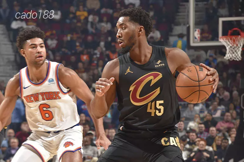Đội hình của The Cavs vẫn thi đấu rất rời rạc và chủ yếu dựa vào những tình huống tỏa sáng cá nhân Soi kèo bóng rổ Cleveland Cavaliers vs New York Knicks 4_3