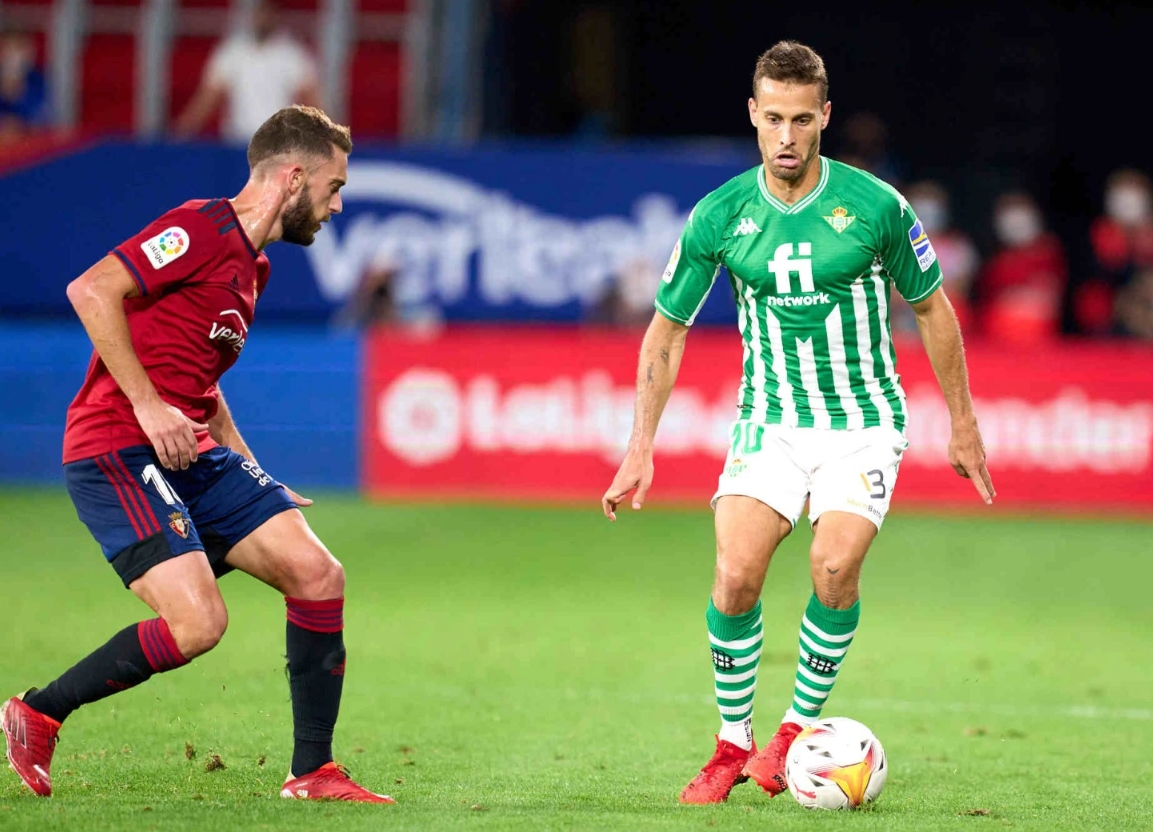 Soi kèo xiên ngày 05/05 Osasuna vs Real Betis, La Liga