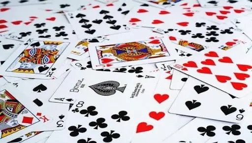 Đấu địa chủ là một trong những game bài được nhiều người yêu thích Đấu địa chủ